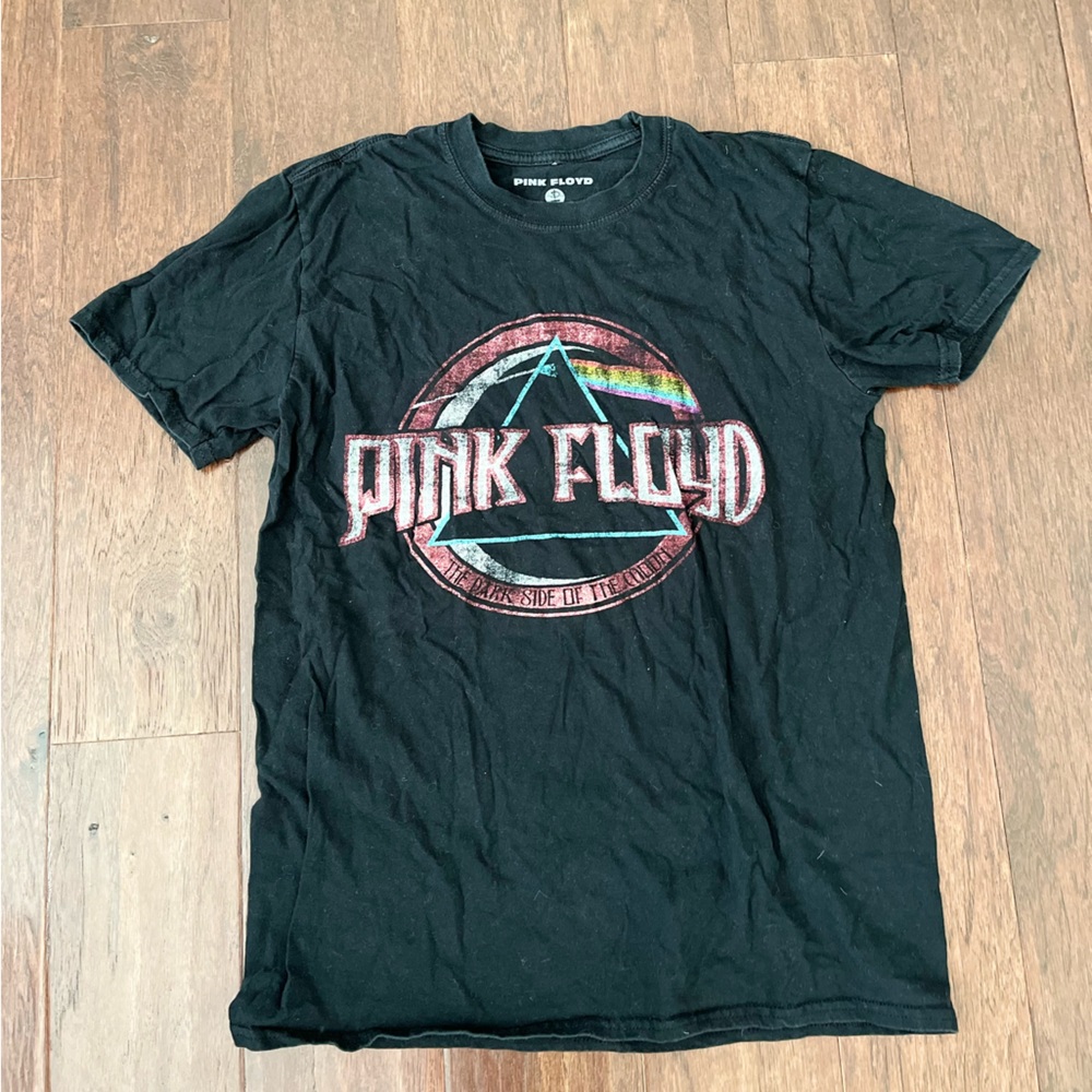 ❤️4 for $28 pink floyd tee